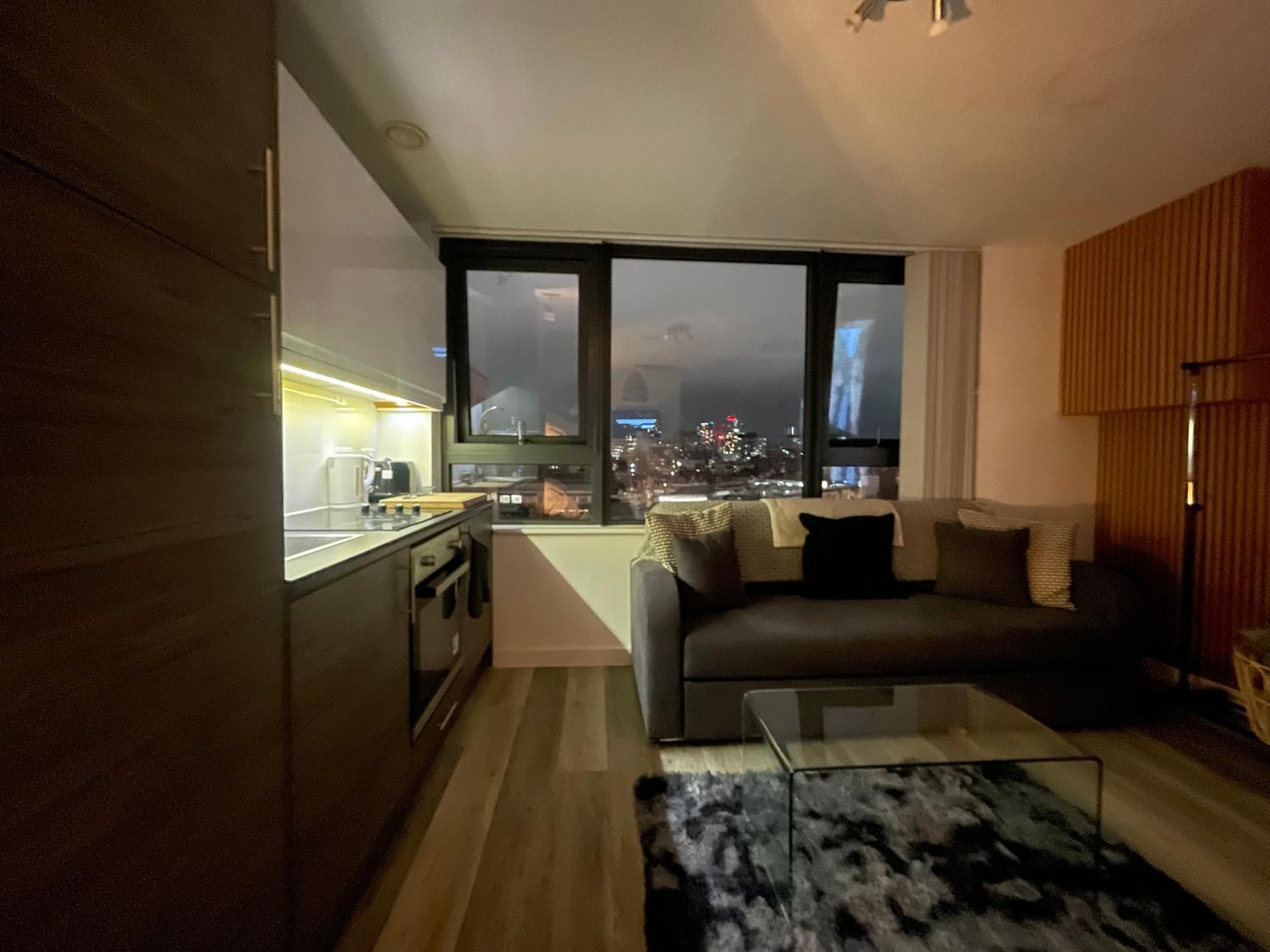 Apartment Radio Liverpool